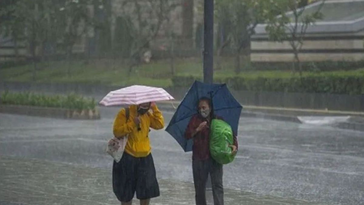 BMKG: Heavy Rain Pours Down Several Areas Of Indonesia