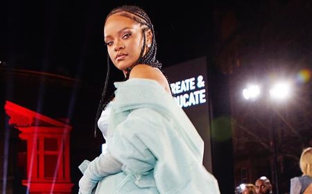 Rihanna Sumbang 5 Juta Dolar AS untuk Penanganan COVID-19 di Barbados