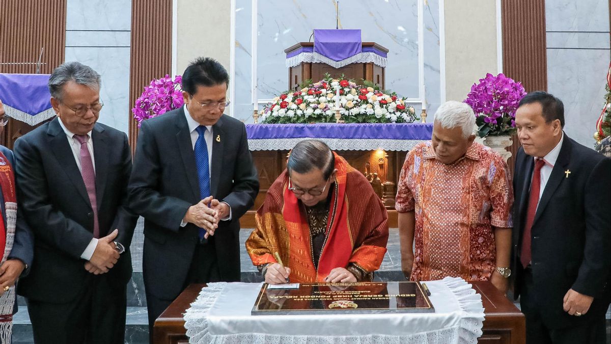 35 ans d’autorisation, l’église HKBP Pondok Kelapa a finalement été inaugurée Pramono