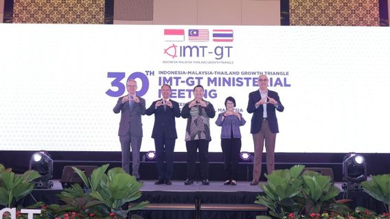 インドネシア共和国は、インフラとデジタル接続の強化に焦点を当てるために、IMT-GTサブエリアの実現を奨励する