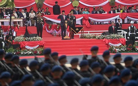 Pekik Salam Presisi Jokowi di HUT ke-77 Bhayangkara, Lemkapi: Bakar Semangat Polri