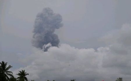 Gunung Ibu 6 Kali Meletus Hingga Siang Ini, Badan Geologi Tetapkan Radius 4 Km sebagai Zona Bahaya