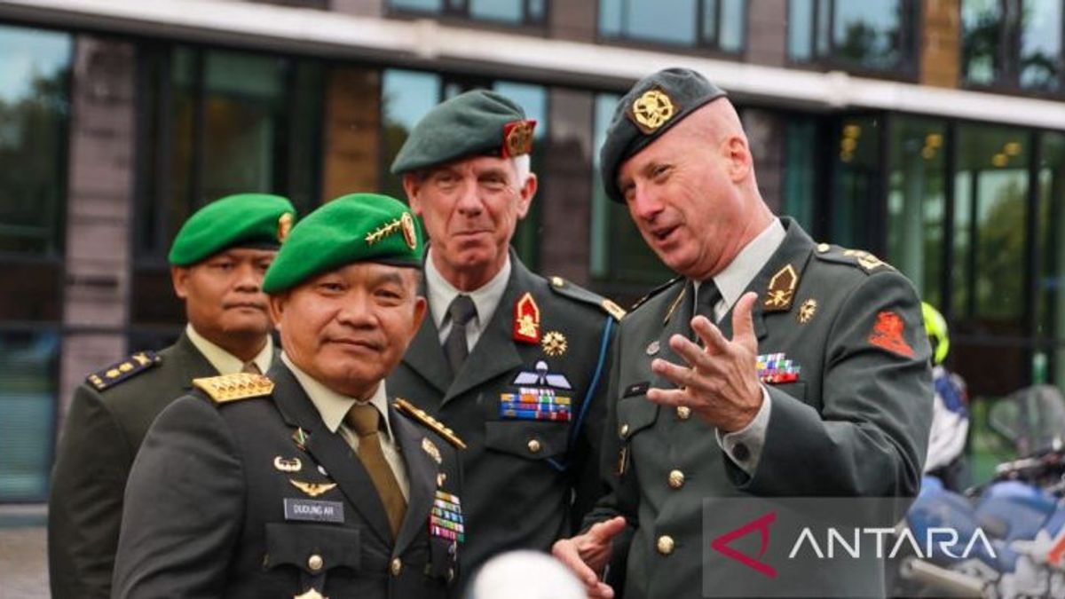 Jenderal Dudung dan KSAD Belanda Bahas Penguatan Kerja Sama TNI