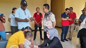 Pedih Perih Anak Korban Konflik Pulau Haruku Maluku Tengah yang Jalan Kaki 8 Km untuk Sekolah, Pemkab Janji Bebaskan Biaya