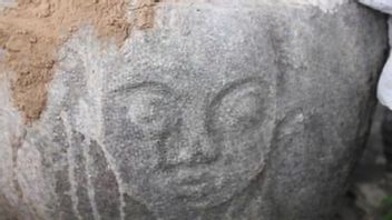 病毒性居民在非法波索黄金矿区发现巨石遗址