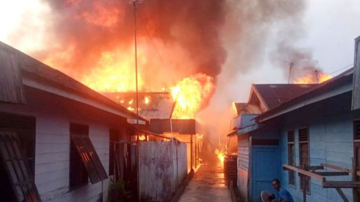 Eight Houses In Kapuas Burnt Out Before Iftar
