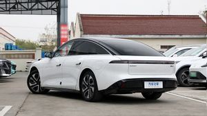 This Is The Dongfeng Xinghai S7 650 Supreme, A Luxury Electric Sedan With A Tempuh Distance Of 650 Km For IDR 300 Million