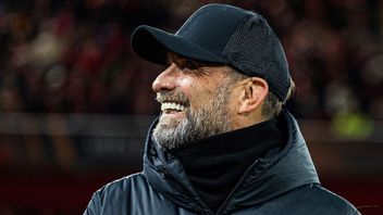 Jurgen Klopp Angry When Interviewed After Liverpool Lost To Manchester United In The FA Cup