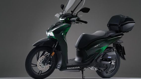 Honda Luncurkan Motor Baru Model Retro, Punya Bodi Tembus Pandang