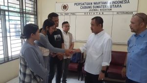 PWI Salurkan Bantuan Kepada Wartawan Korban Kekerasan di Sumut