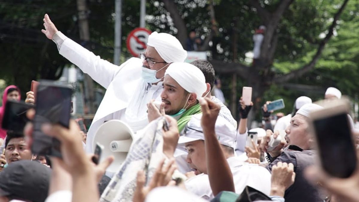 Rizieq Shihab Did Not Quarantine Upon Arrival From Arabia, Ministry Of Health Admitted That Couldn't Do Much