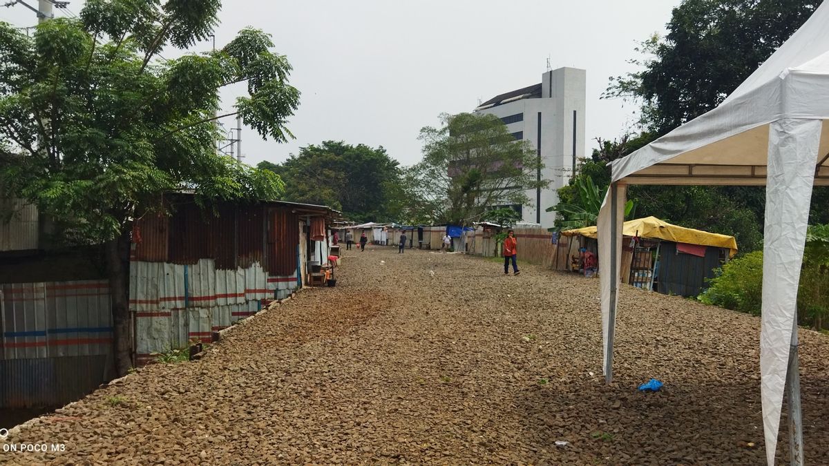 今天早上，安唐山的卖淫场所Jatinegara和暴徒的巢穴将被官员强行拆除