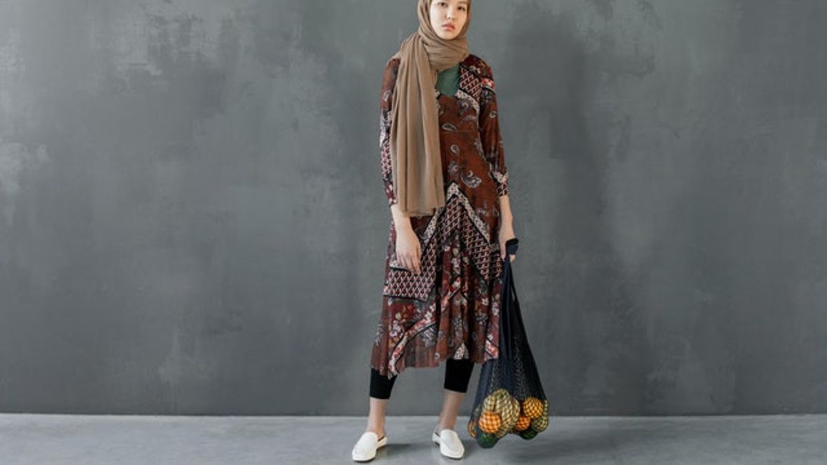 5 提示选择 Hijab 材料拉设计师印度尼西亚