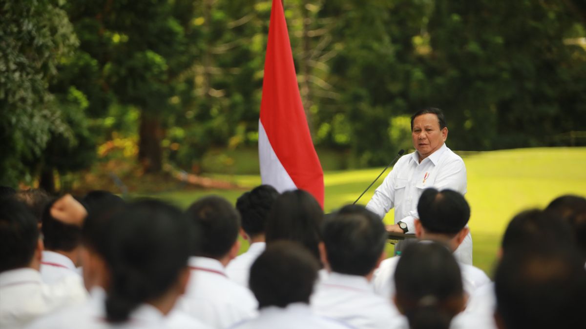 Le président Prabowo Sengaja amène le ministre à Akmil pour voir l’esprit et la discipline des soldats