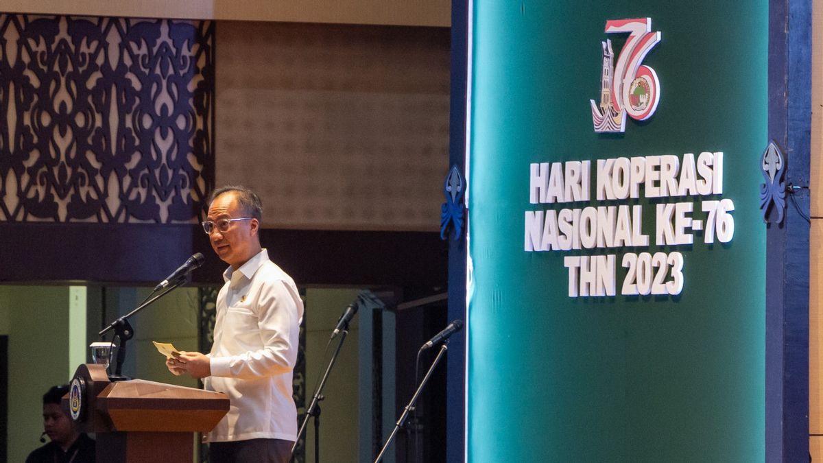 Attending Harkopnas In Padang, Minister Of Industry Affirms The Need For Digital Transformation In The Cooperative Sector