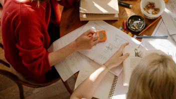 人間のIQは低下する可能性がありますか?これは科学的な説明とそれを高めるための5つの活動です