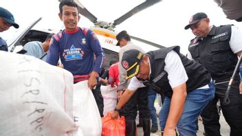 남부 술라웨시주 라우에서 홍수 재해 피해자를 돕기 위해 준비된 쌀 10톤