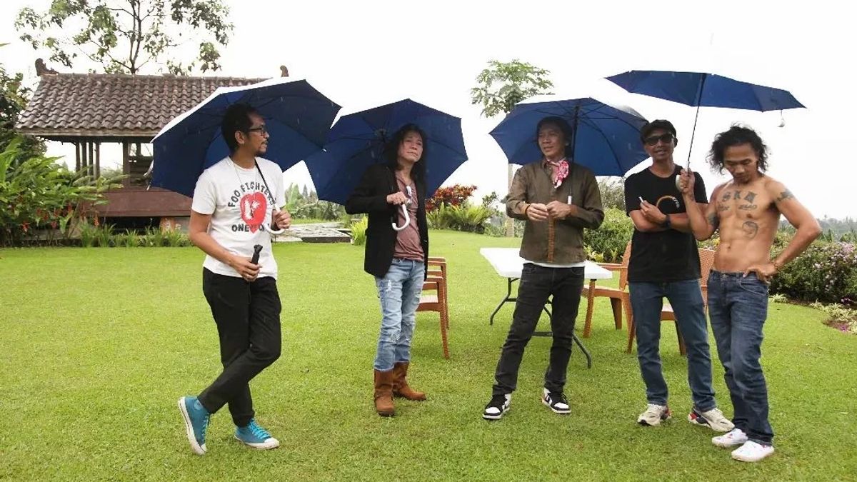 Slank Rilis Video Klip <i>Ngono Ya Ngono Tapi Ojo Ngono</i> Tepat di Hari Tanpa Diskriminasi