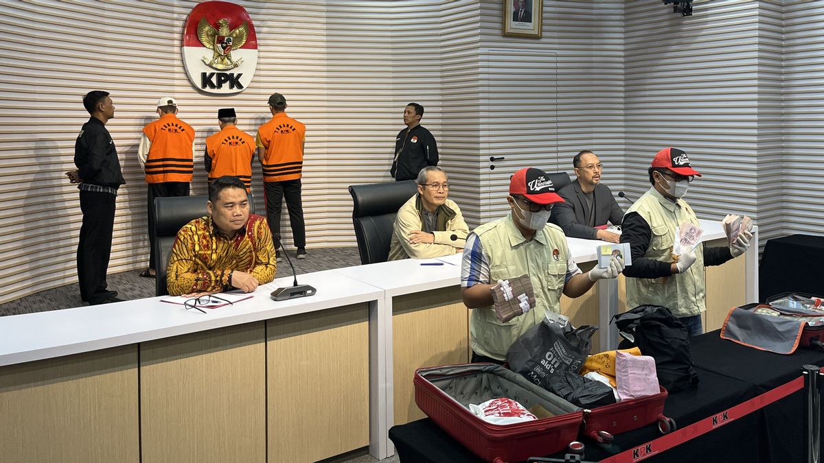 Gubernur Bengkulu Rohidin Resmi Ditahan KPK Terkait Pemerasan dan Gratifikasi, Barang Bukti Rp7 Miliar Disita