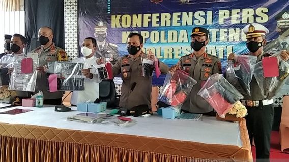 Oknum Polisi Diduga 'Bermain' dalam Ekspor 366 Kendaraan Bodong Jateng ke Timor Leste