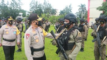 100 NTT Police Dispatched To Papua To Help Overcome KKB, Kapolda: Those Who Leave Must Return Whole