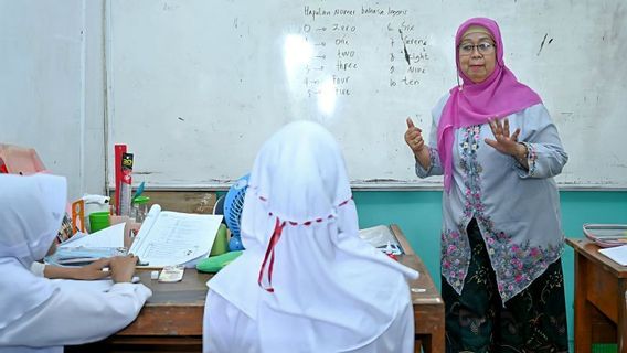 Le gouvernement distribue 18 trillions de roupies de subvention à 1,6 million d’enseignants ASN régionaux