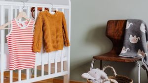 Bunda Harus Tahu Bagaimana Memilih Bahan Baju Bayi yang Nyaman