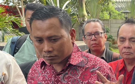 Kusnadi Staf Sekjen PDIP Hasto Kristiyanto Penuhi Panggilan Penyidik KPK Hari Ini