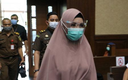 Anita Kolopaking Pasang Muka Murung Meski Dapat Uang dari Pinangki