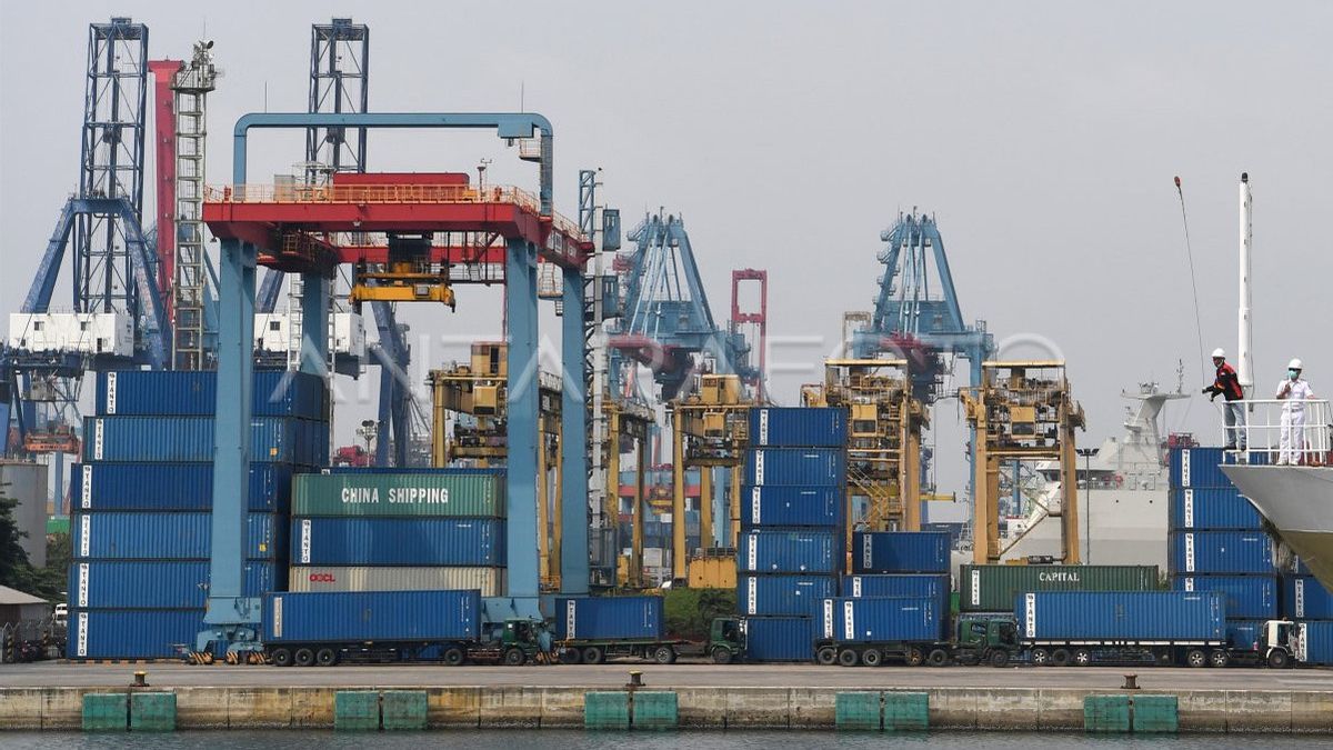 Indonesia's 2023 Trade Balance Surplus Drops 33.46 Percent Due To Less Exports And Imports