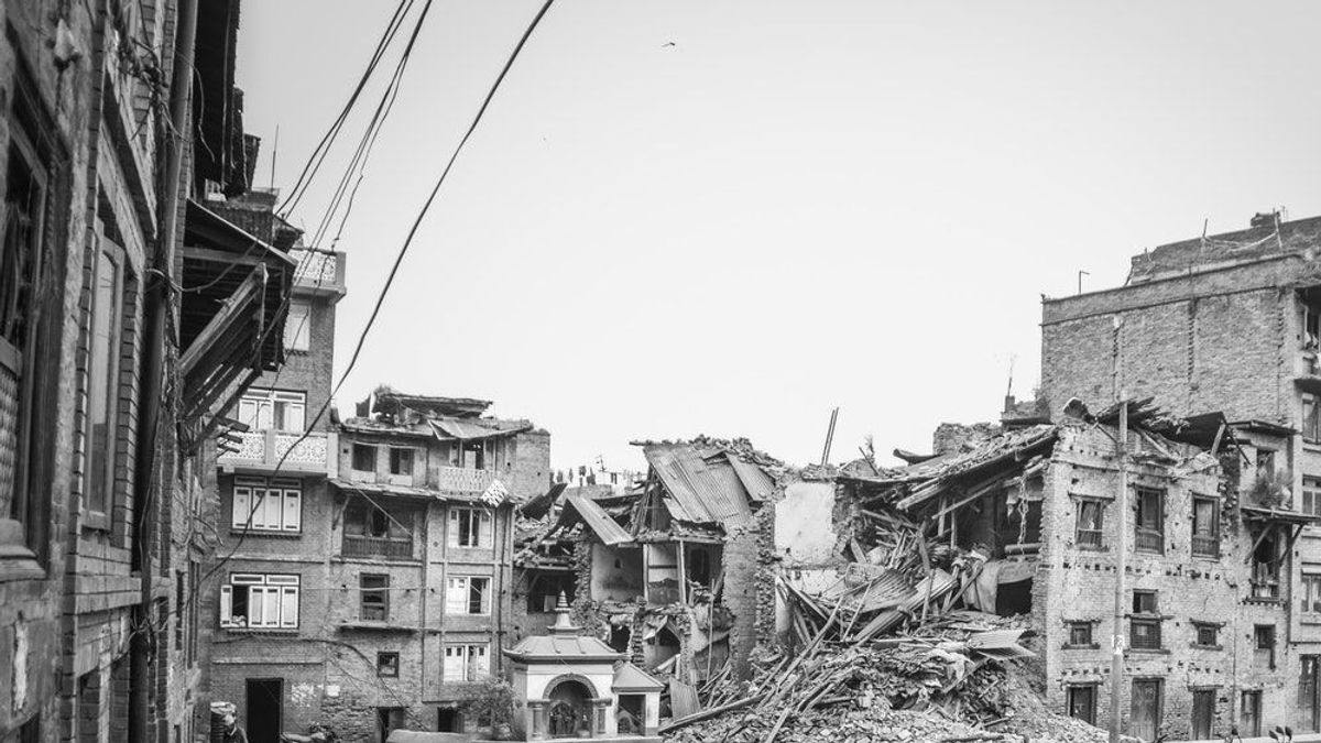 今日、歴史上最も壊滅的な地震がバタビアを襲う、1699年1月5日