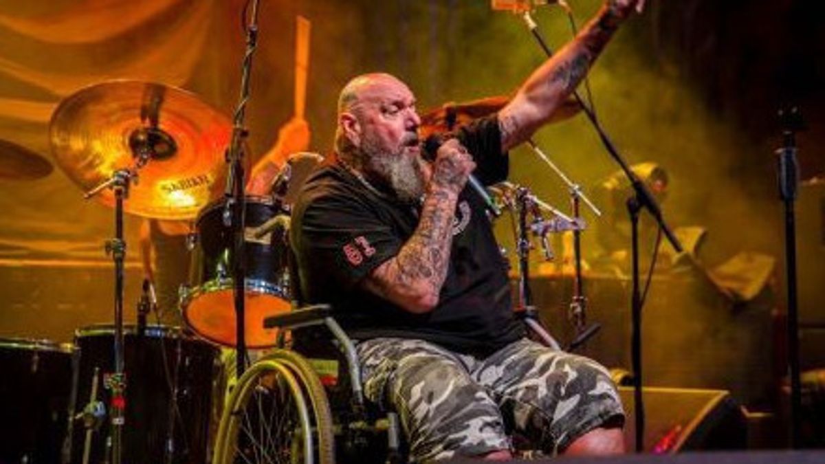 Former Iron Maiden Vocalist Calls Manggung A Life Saver