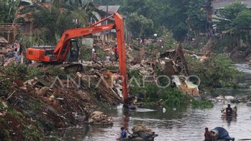 Memori Hari Ini, 21 Agustus 2015: Atasi Banjir Jakarta, Kampung Pulo Digusur