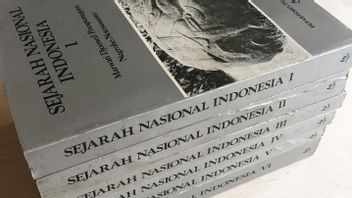History Written By Rulers: Controversy Of Indonesian History Overshadowed By Desukarnoization