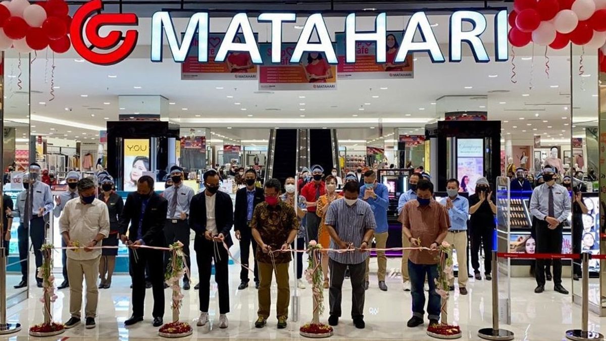 马塔哈里分店，由莫赫塔尔·里亚迪集团所有，在2021年第一季度损失了950亿印尼盾