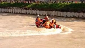 <i>Ngobak</i> dan Kelelahan, Remaja Jatimulya Tenggelam di Kalimalang