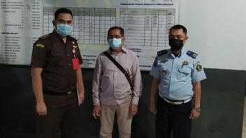 Fleeing From 1-year Sentence And Fined IDR 500 Million, Convict Smuggler Of 1.500 Nokia Cellphones Made A Death Certificate