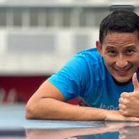Sandiaga Uno Promosikan Tenun Flores di Forum Dunia