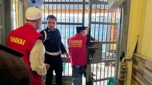 アチェ州貧困層の家屋を修復するための汚職容疑者3人が拘束