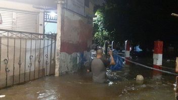 Pluie à Jakarta, 6 TR Dans Le Sud De Jakarta Inondation Jusqu’à 1,7 Mètre