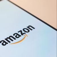 Besok 1 April 2021, Sri Mulyani Mulai Pungut Pajak dari Amazon dkk