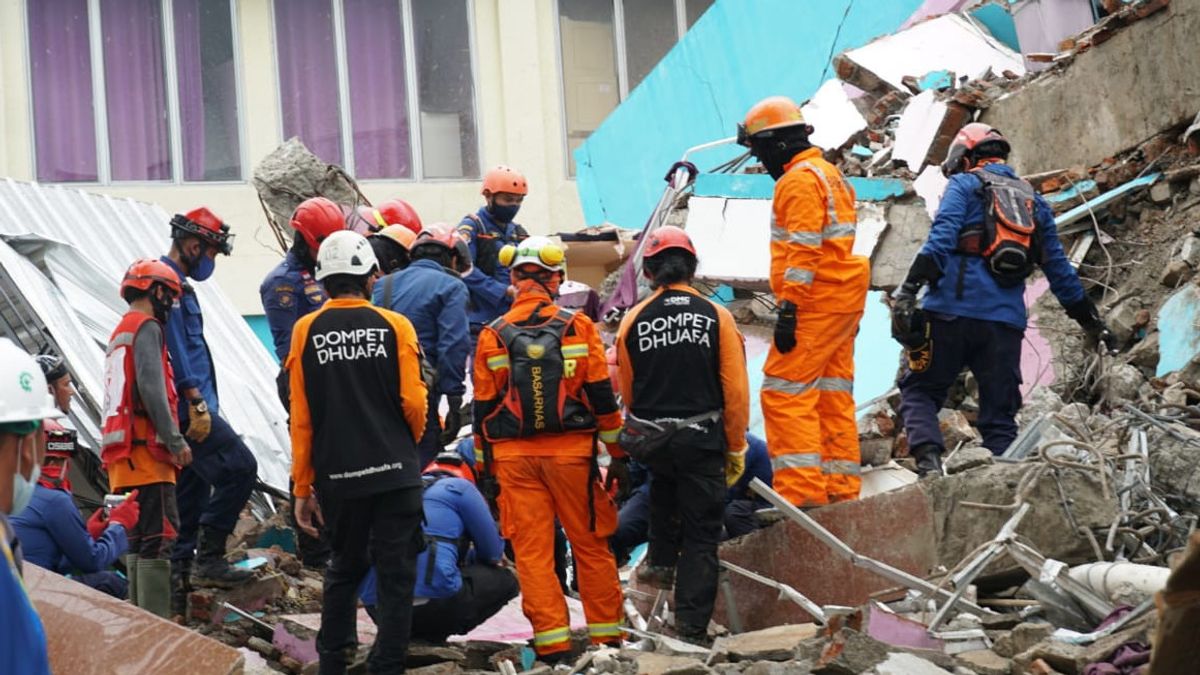 Le Dernier Sur Le Tremblement De Terre, 73 Personnes Sont Mortes