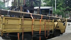 Sopir dan Kernet Truk Cold Diesel Tewas Tertimpa Besi yang Dibawanya