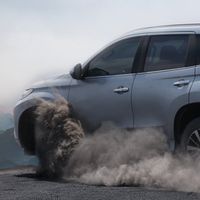 Mitsubishi Merugi Karena Pandemi, Produksi Mobil Pajero Akan Disuntik Mati