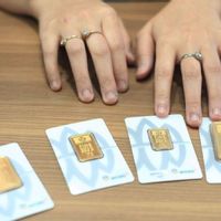 Harga Emas Antam Turun Tipis ke Rp2,795 Juta per Gram di Awal Pekan