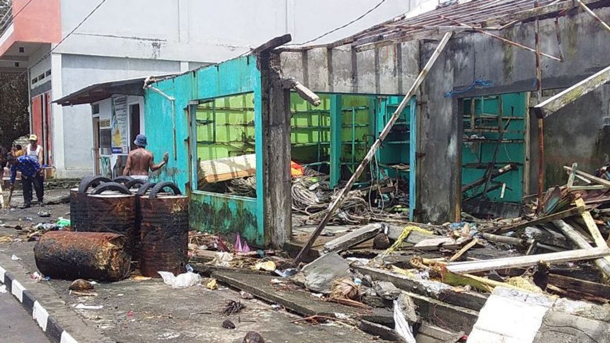 津波で被害を受けたサンギヘの家屋96軒