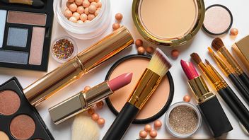 Pembeli Makeup Indonesia Lebih Mengandalkan Ulasan Pengguna Dibanding Konten Influencer
