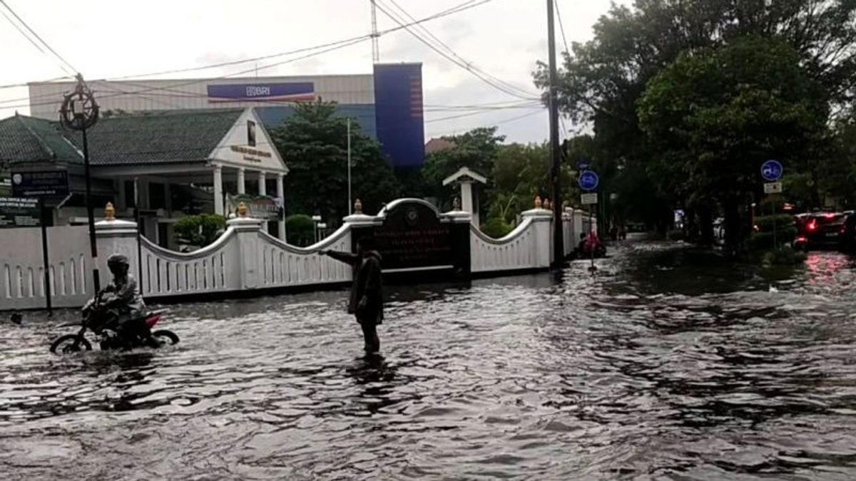 BPBD Predicts Extreme Weather To Hit Surakarta Until The End Of May