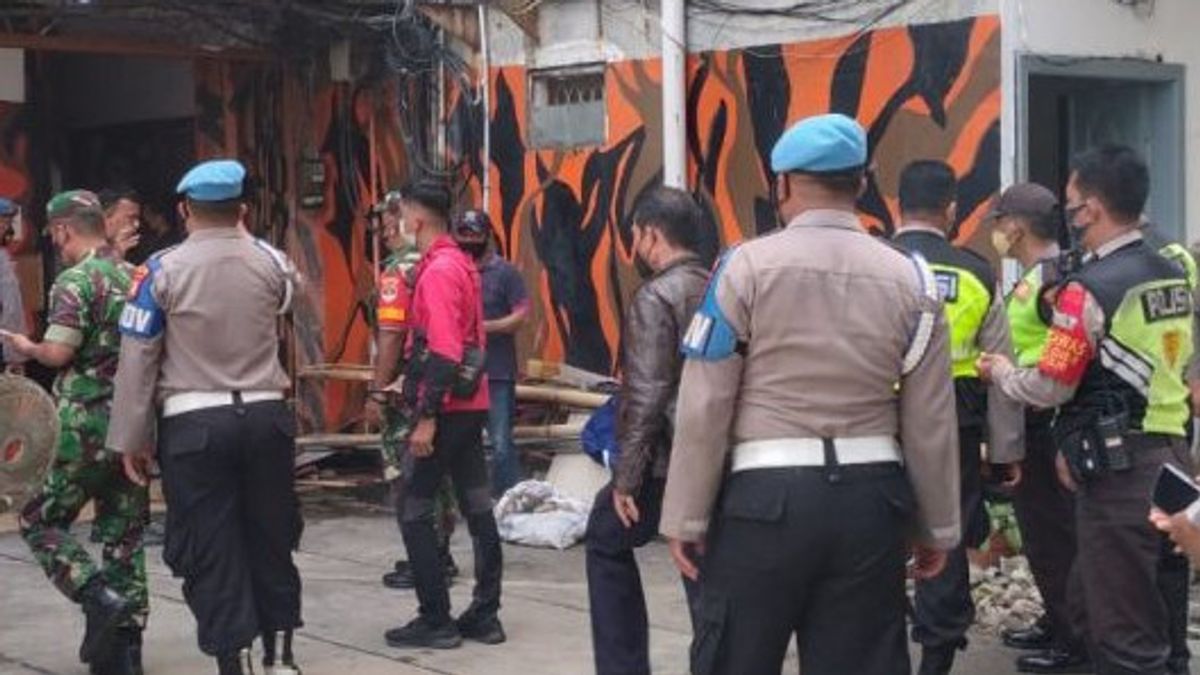 Bawa Senjata Laras Panjang, TNI Hingga Polisi Bergerak ke Kantor PP di Kemayoran Mau Kosongkan Bangunan