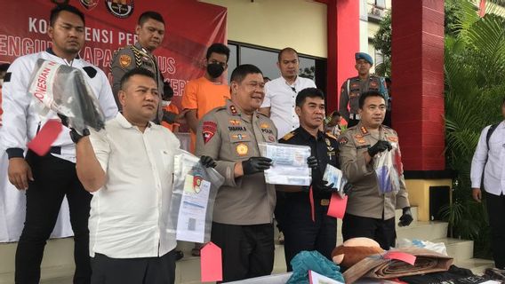 Polisi Tangkap Tersangka Kasus Penerbitan Sertifikat Vaksin Palsu di Batam